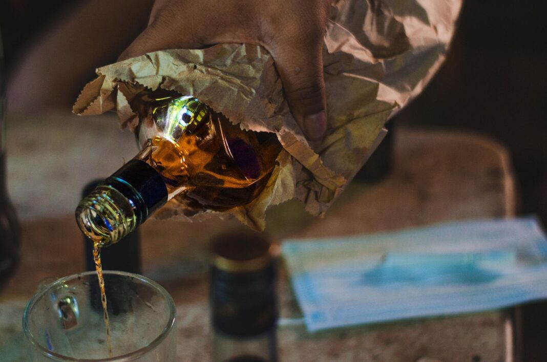 Medikinet a alkohol – skutki mieszania leku z alkoholem i dawkowanie