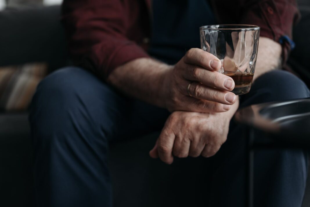 Metforminą a alkohol – jakie są 3 najważniejsze zagrożenia dla zdrowia